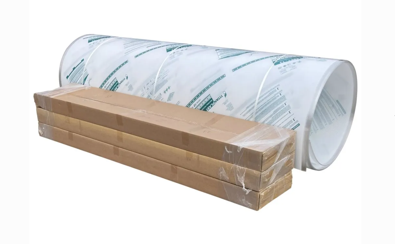 CLASIC 2,5×6 m — obsah balení ve 4 kartonech: ocelové díly, 3 desky polykarbonátu a spojovací materiál