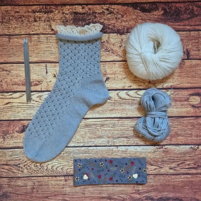 HLEDÁM TESTERY 🧶🧦 Nebyla jsem si jistá... včera mě na pletánkách podpořili (díky pletánkovci) a tak vyhlašuji první test...