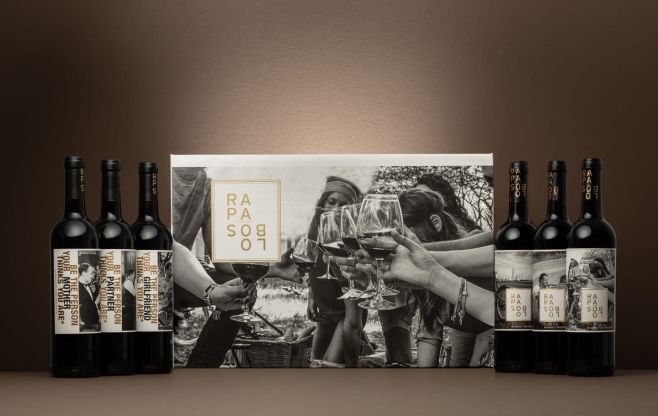 🍷 Šest etiket. Jedno Douro. Šest etiket. Šest příběhů. Jeden cíl – užít si víno s přáteli. Rapa Lobos pochází z...