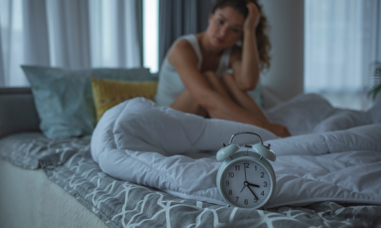 Nespavost a neklidná mysl: Co může pomoci, když hlava nechce vypnout