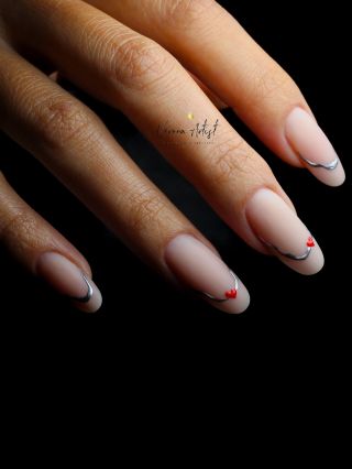 Tenhle design jste už viděli v předchozím Reels – při doplnění po 8 týdnech nošení. Reálná práce, reálná výdrž, reálný...