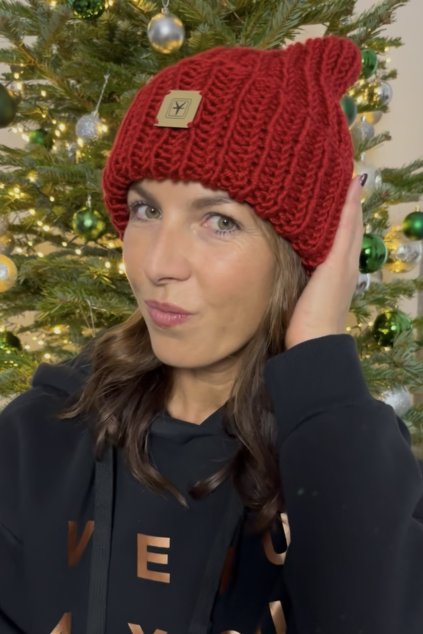 Pletená maxi čepice-červená