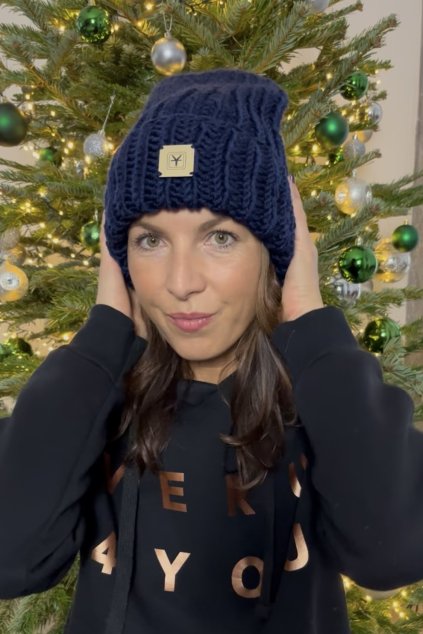 Pletená maxi čepice-tmavě modrá