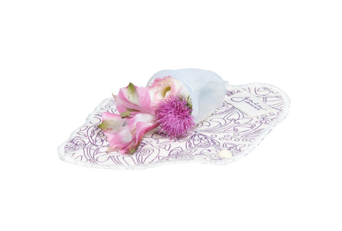 gaia-cup-menstruacni-kalisek_02040-02050_0007_n