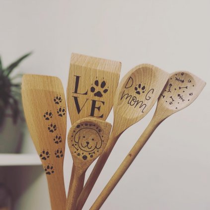 F8214EC0 FD57 4308 9B69 24AC4D1EB93B