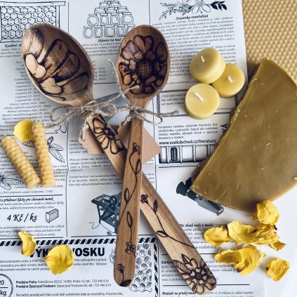 Maxi dřevěná lžíce - květy