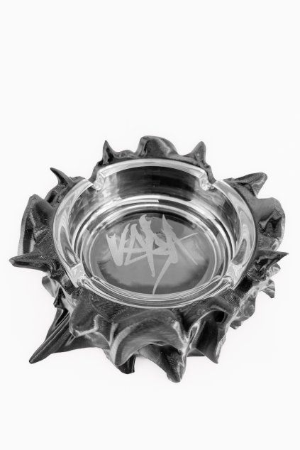 1692 popelnik 3d thorns cerny