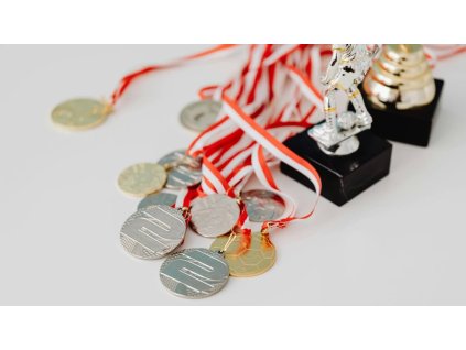 stolni vesak na medaile