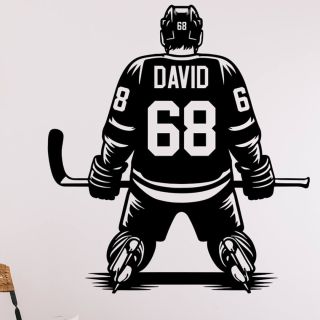 Samolepka Kľačiaci hokejista s menom. Vyberte si svoje meno a číslo, ktoré bude figurovať na samolepke a preneste sa do...
