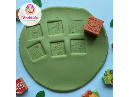 Obtiskávací kostka FARMA – smyslová hra se zvířátky