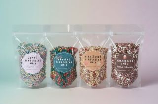 Kdyby zima měla vlastní müsli, vypadalo by asi takhle. Barevné, voňavé a děsně návykové na hraní. #senzorickesmesi...