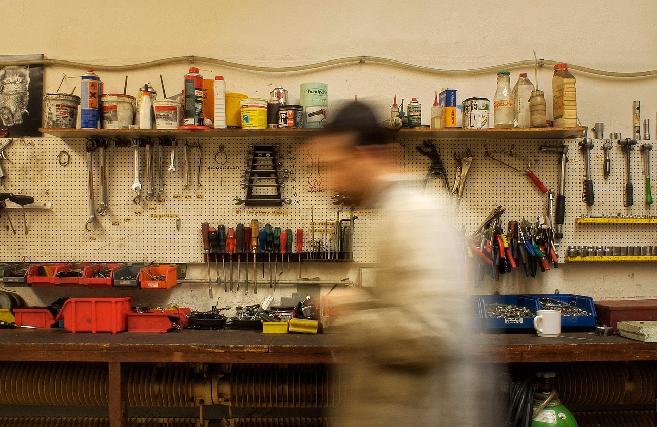 Jak uspořádat dílnu: Základy efektivního skladování