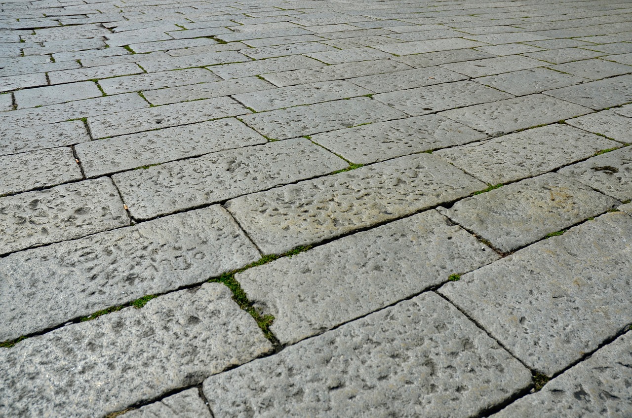 Jak před zimou ošetřit venkovní kamenné podlahy?