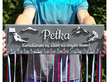 vesiak na medaile lyzovanie
