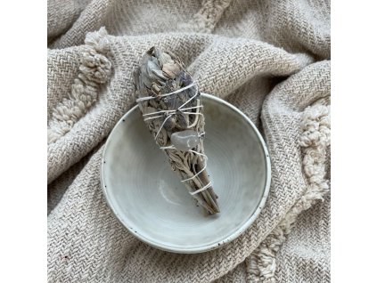 bílá šalvěj ametyst