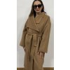 Stylový dlouhý kabát z velbloudi vlny