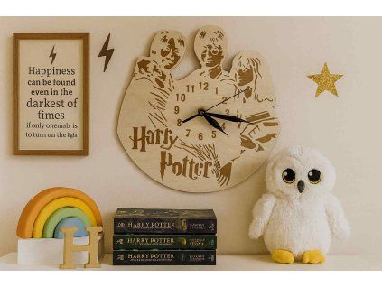 Dřevěné hodiny Harry Potter