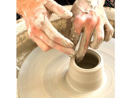 točení na kruhu - 10 LEKCÍ / PÁTKY, 10:00 - 12:00 hod.