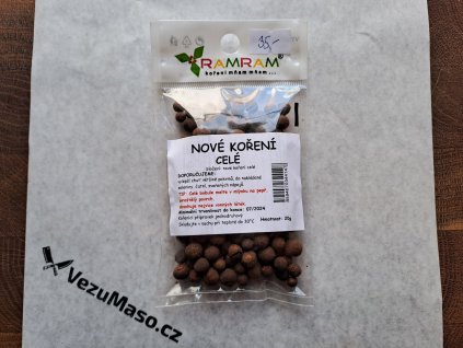 Nové koření celé