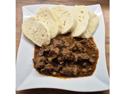 Hovězí guláš 950g (4 porce) – Kottův mlýn