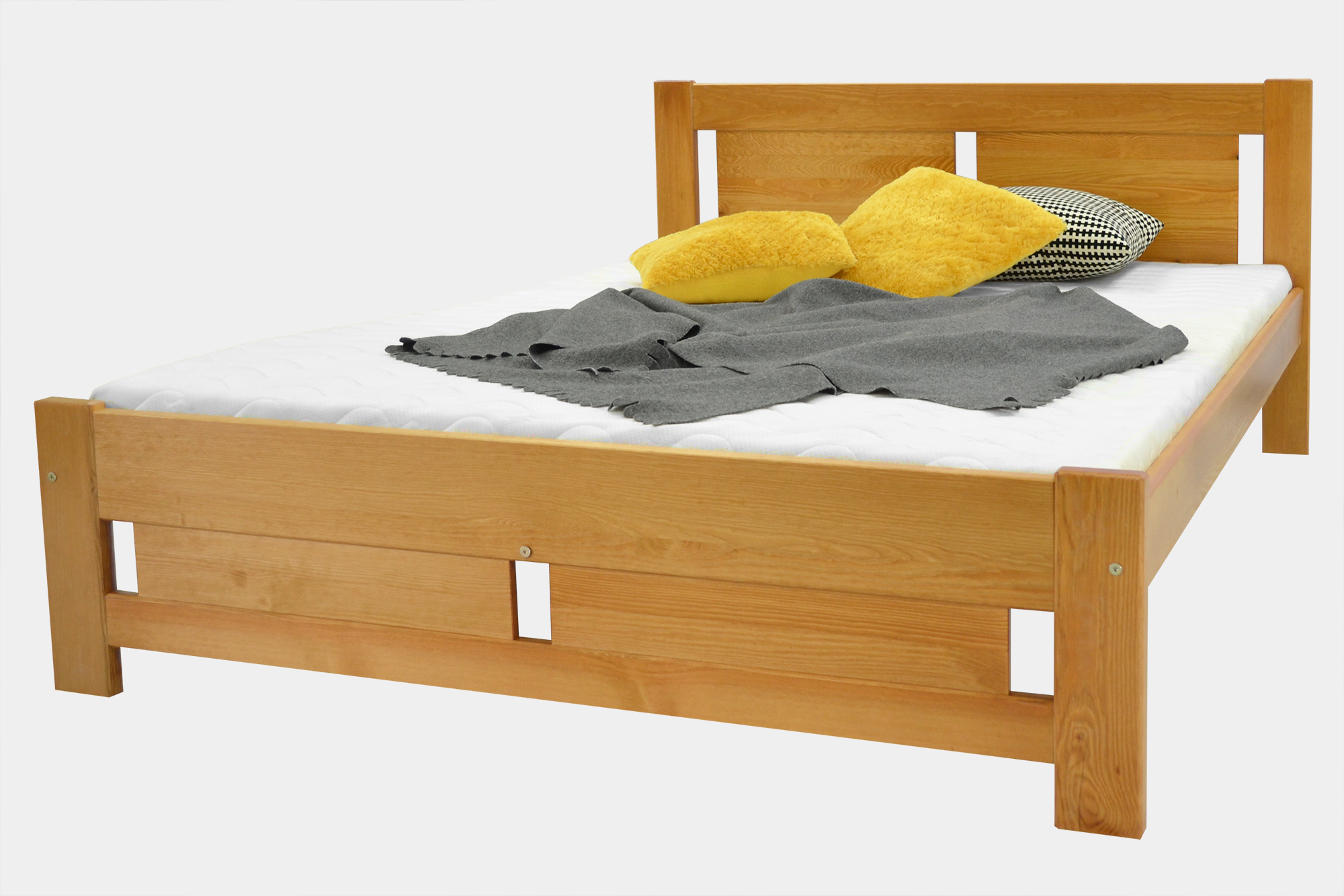 Ako vybrať postel z masívu?