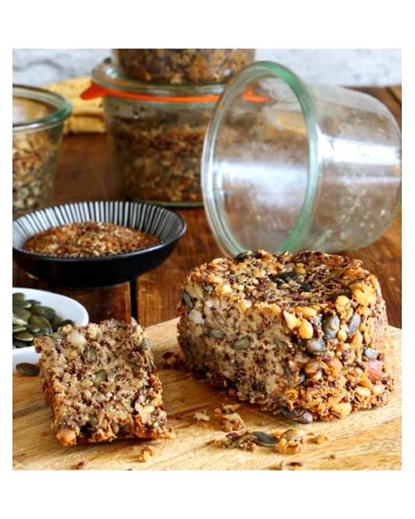 Semínkový chléb pečený ve skleničce