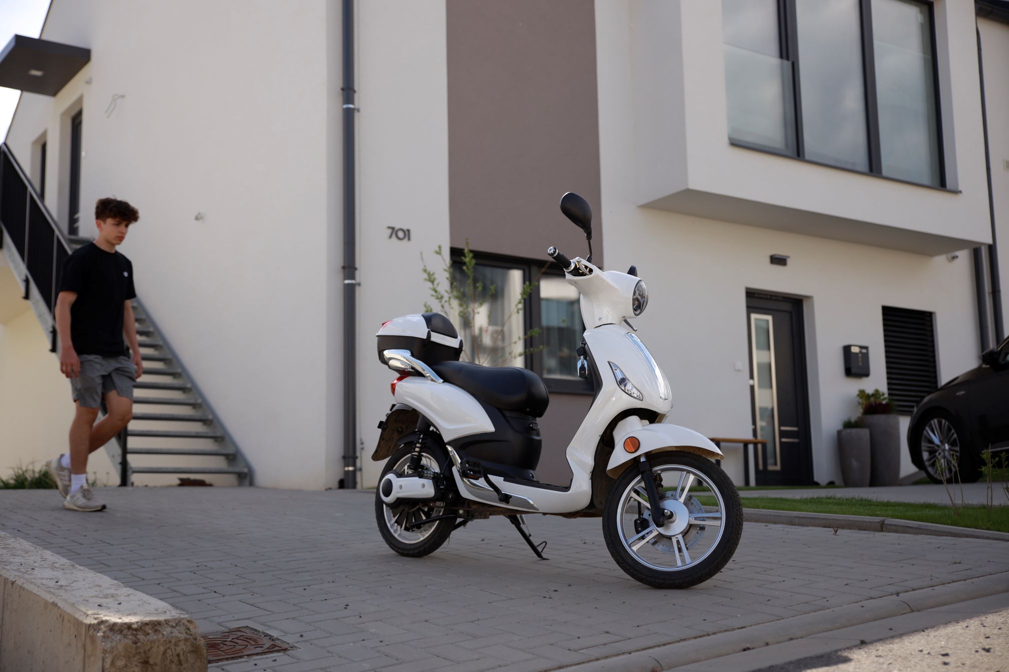 Elektrická nebo benzínová motorka?