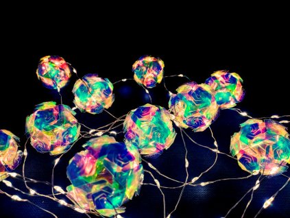 Vianočná LED reťaz s 12 guľami, teplá biela, 150 LED, 4,5m