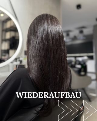 Fotos von Stylisten, die unsere Rekonstruktion bei Kundinnen angewendet haben! Dies sind reale Ergebnisse der Anwendung...