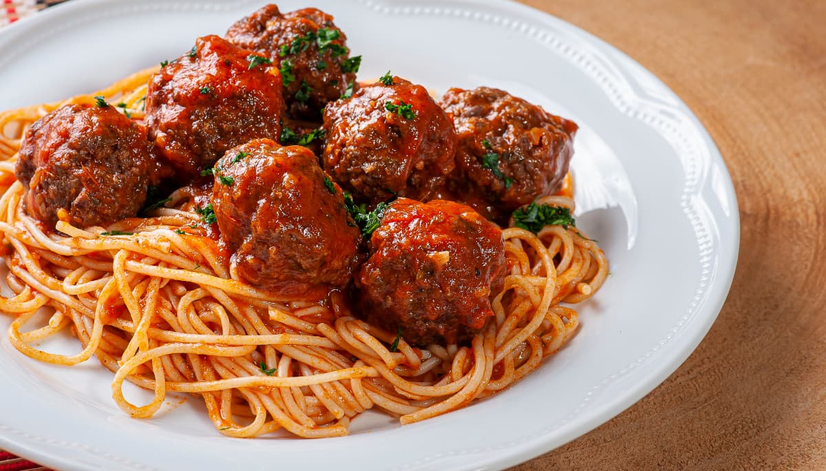 Italské masové kuličky s rajčatovou omáčkou (Polpette casalinghe al sugo)