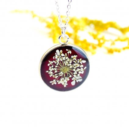náhrdelník bordový s květinou