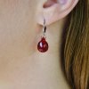 náušnice rudé kapky skleněné s chirurgickou ocelí (2)