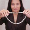 16784 perlovy nahrdelnik bily s krystaly swarovski 32011 1