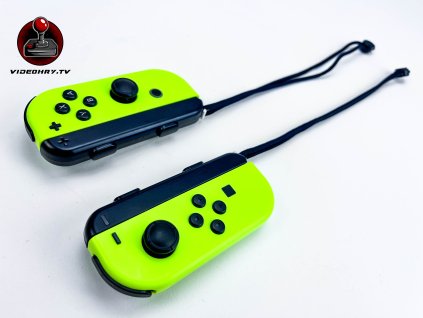 NINTENDO SWITCH JOY-CON + STRAP