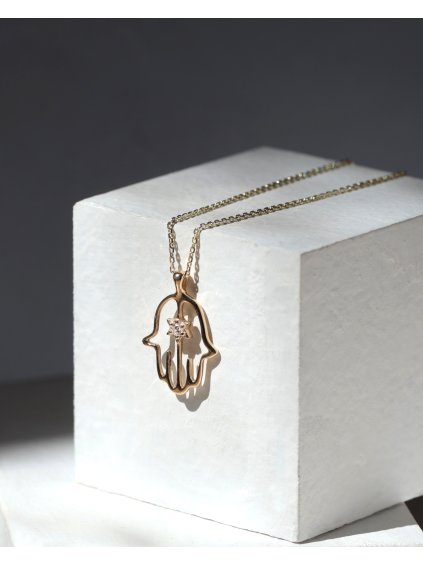 hamsa with diamond9252