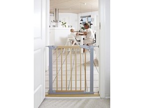 Baby Dan Avantgarde Safety Gate beechwood 792 2