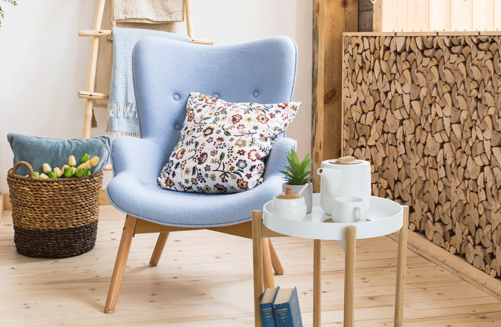 Odkládací stolky: malí hrdinové každé domácnosti