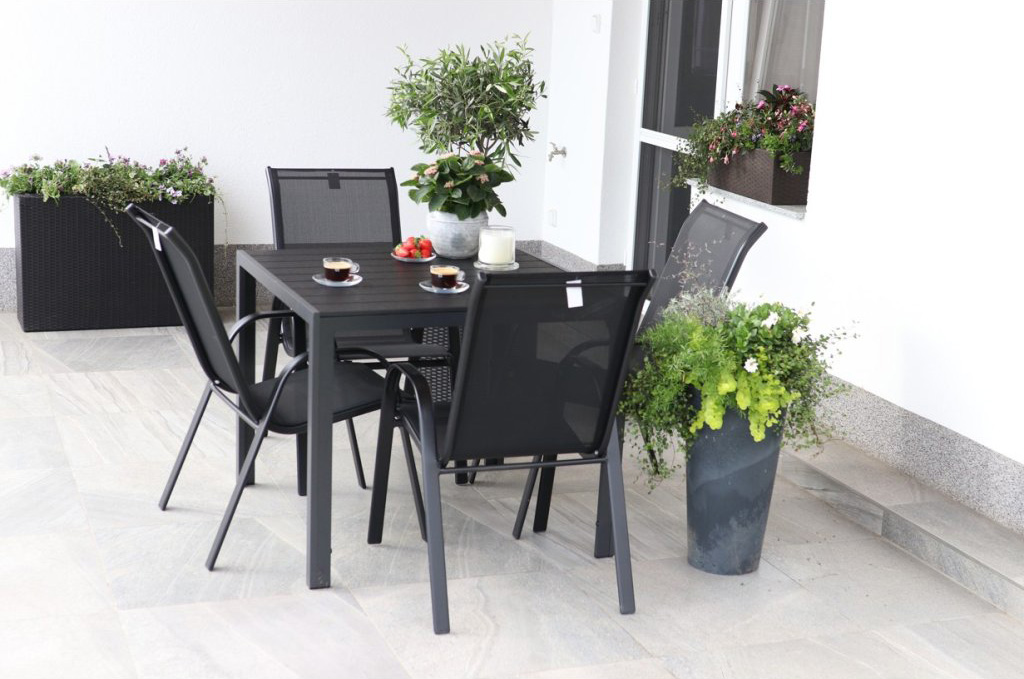 Venkovní malý zahradní set pro 4 osoby DK301 antracit