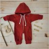 Dresowy bawelniany wiosenny, letni, jesienny kombinezon niemowlecy. Pajac dla niemowlaka bordowy. Dres dla noworodka