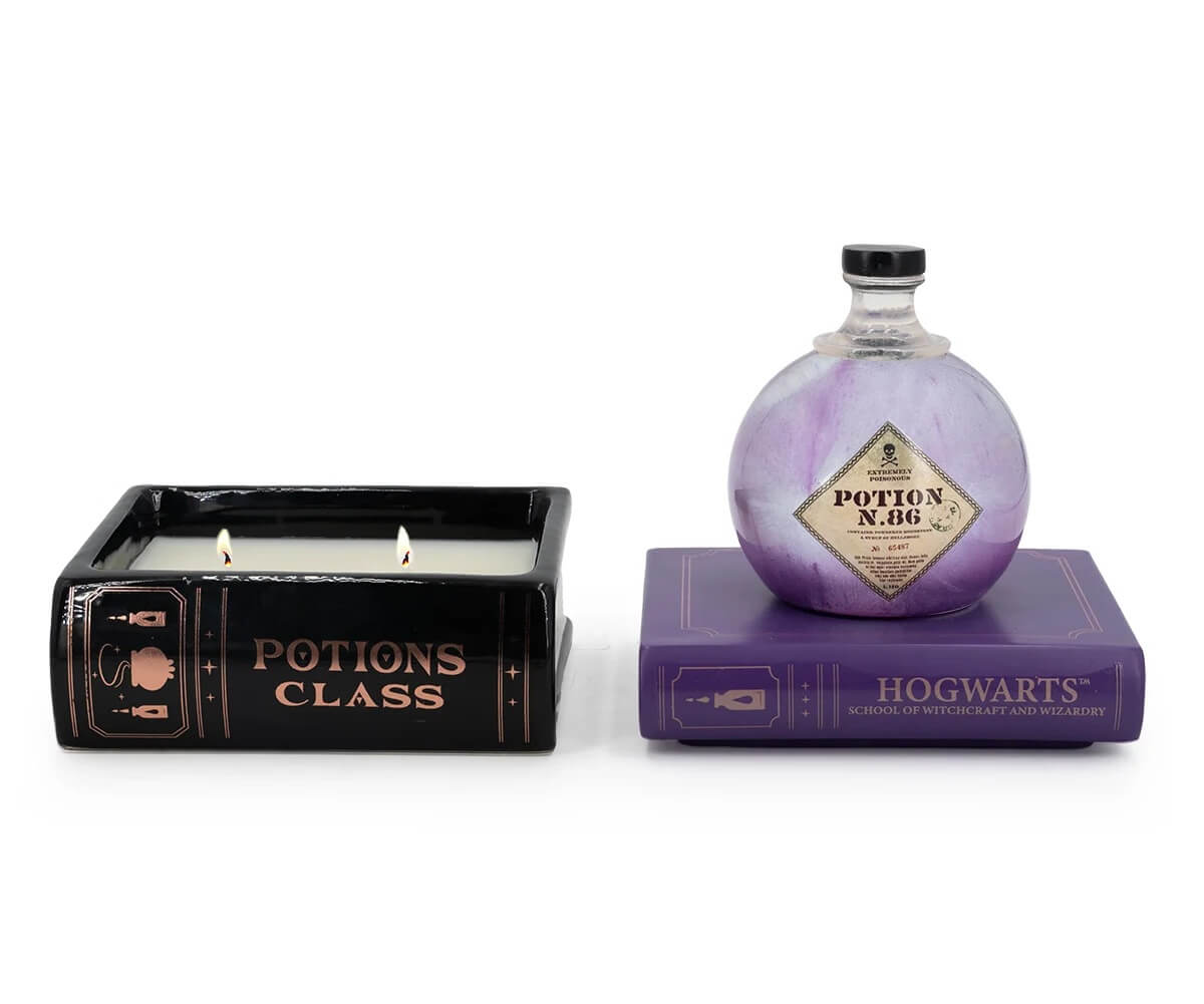 Harry Potter Gyertya - Roxforti könyvek