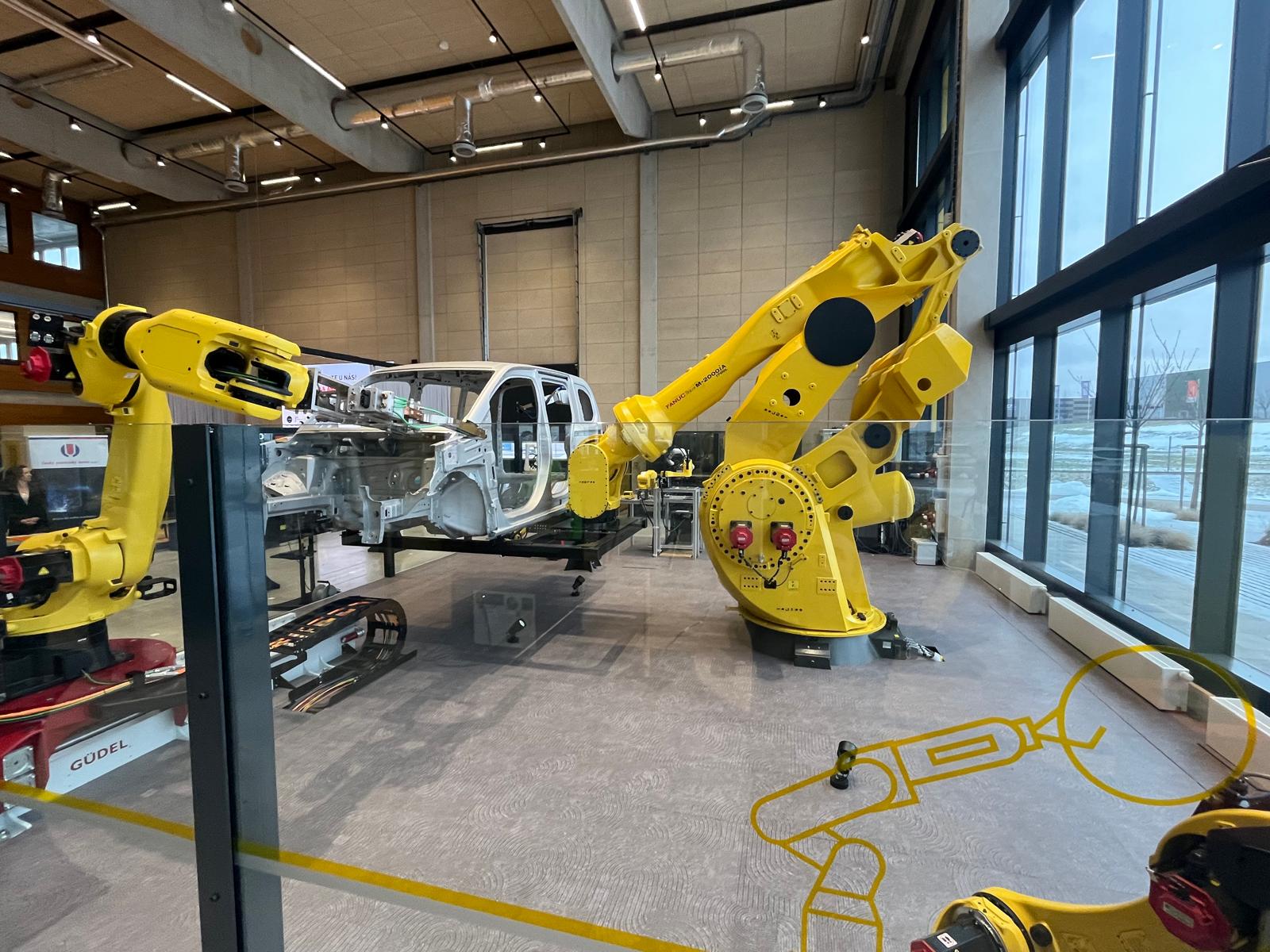 Přednáška o kolaborativních robotech FANUC