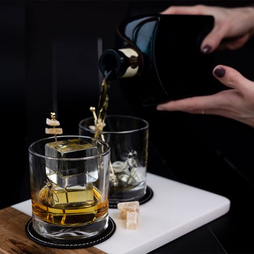 Sklenice a poháry na drinky, víno i nápoje