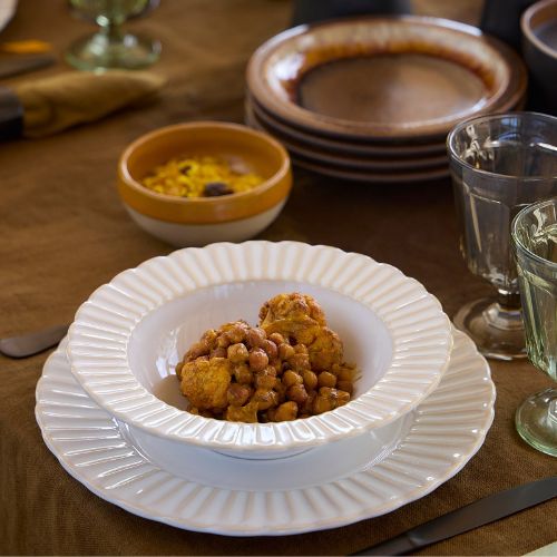 Talíře – jídelní, servírovací, polévkové, dezertní