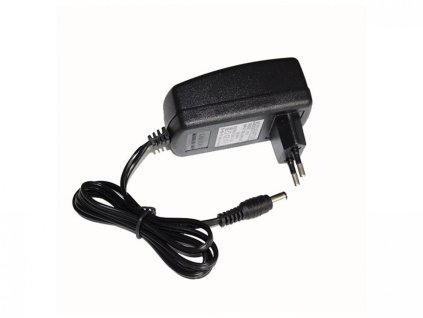 Nabíječka na akumulátorové pily