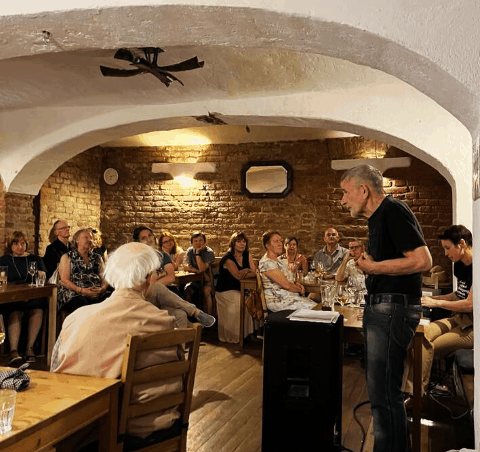 28. 7. 2025 Miloš Štědroň v brněnské vinotéce - přednáška