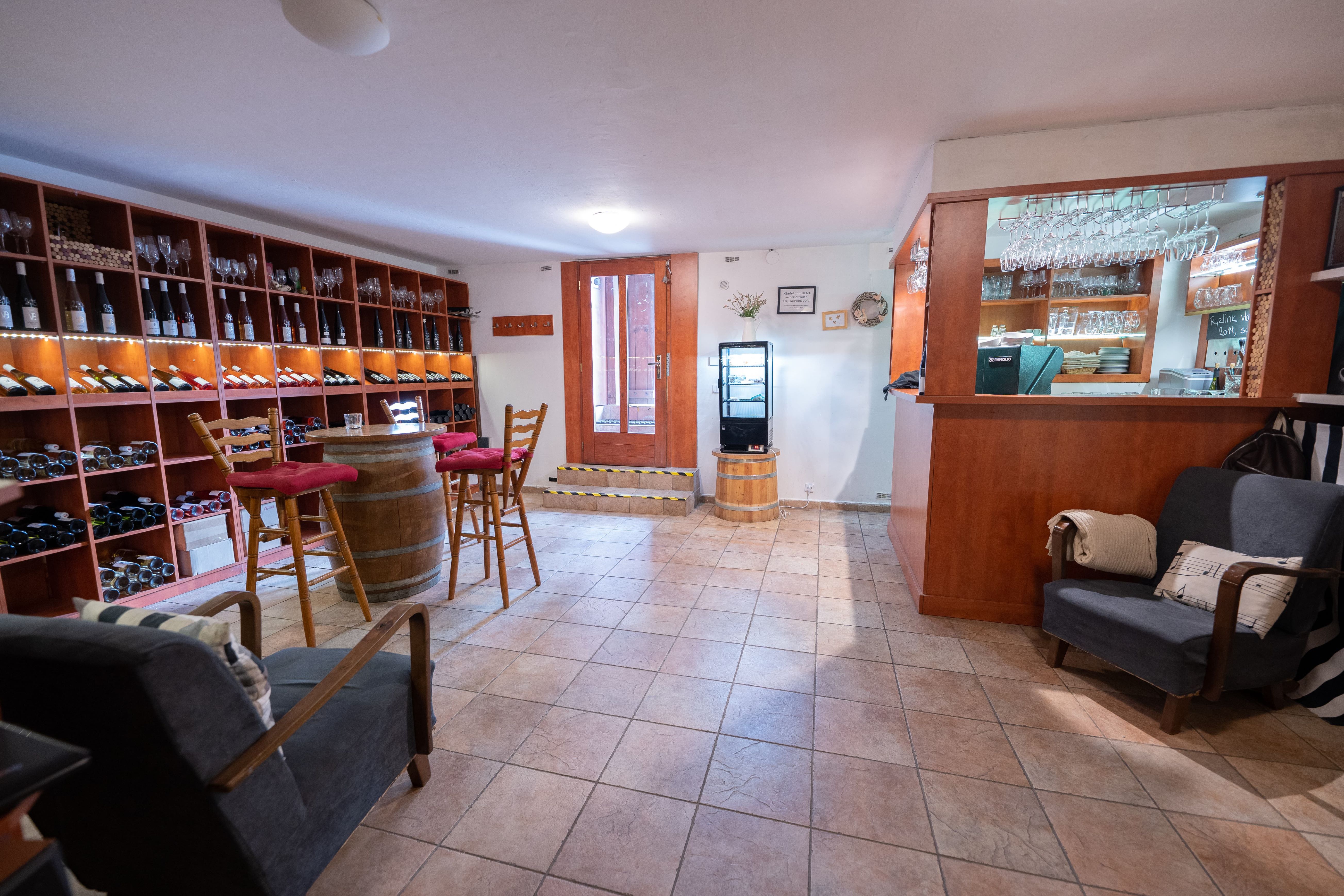 1.-9. 7. 2023 Zavřená vrátka v brněnské vinotéce a omezení provozu e-shopu