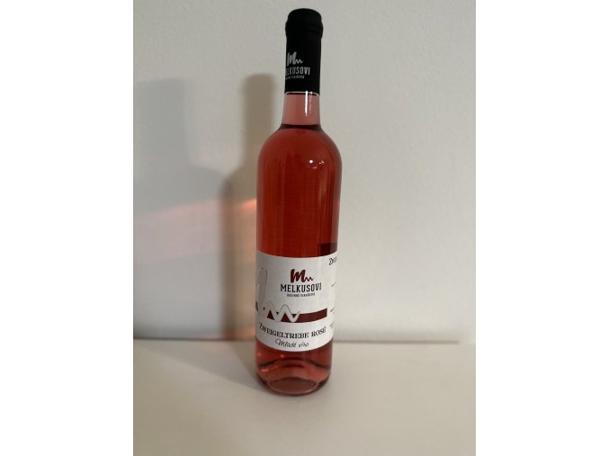 zweilgeltrebe rosé mladé víno