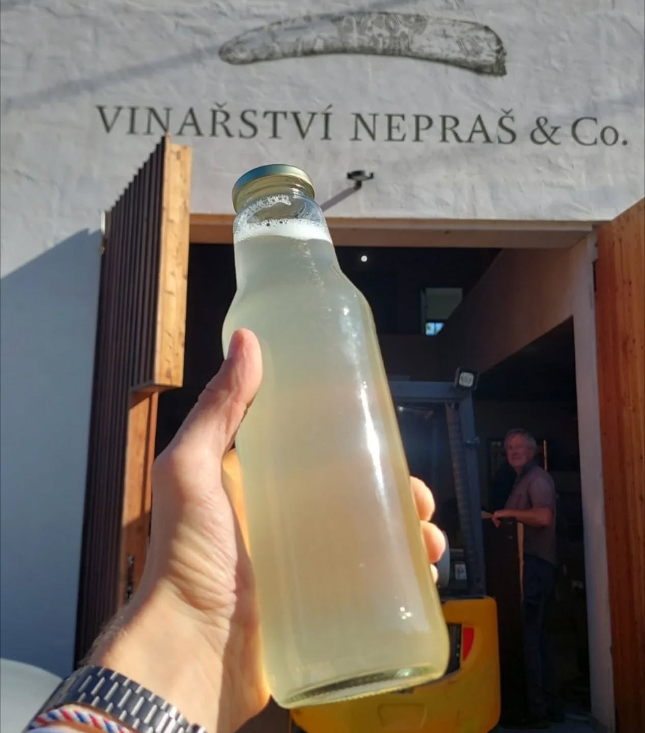 novinka-nealko-hroznovy-most