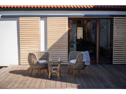 ratanova kresilka na terase