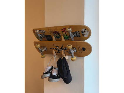 Wall holder for 2 skateboards